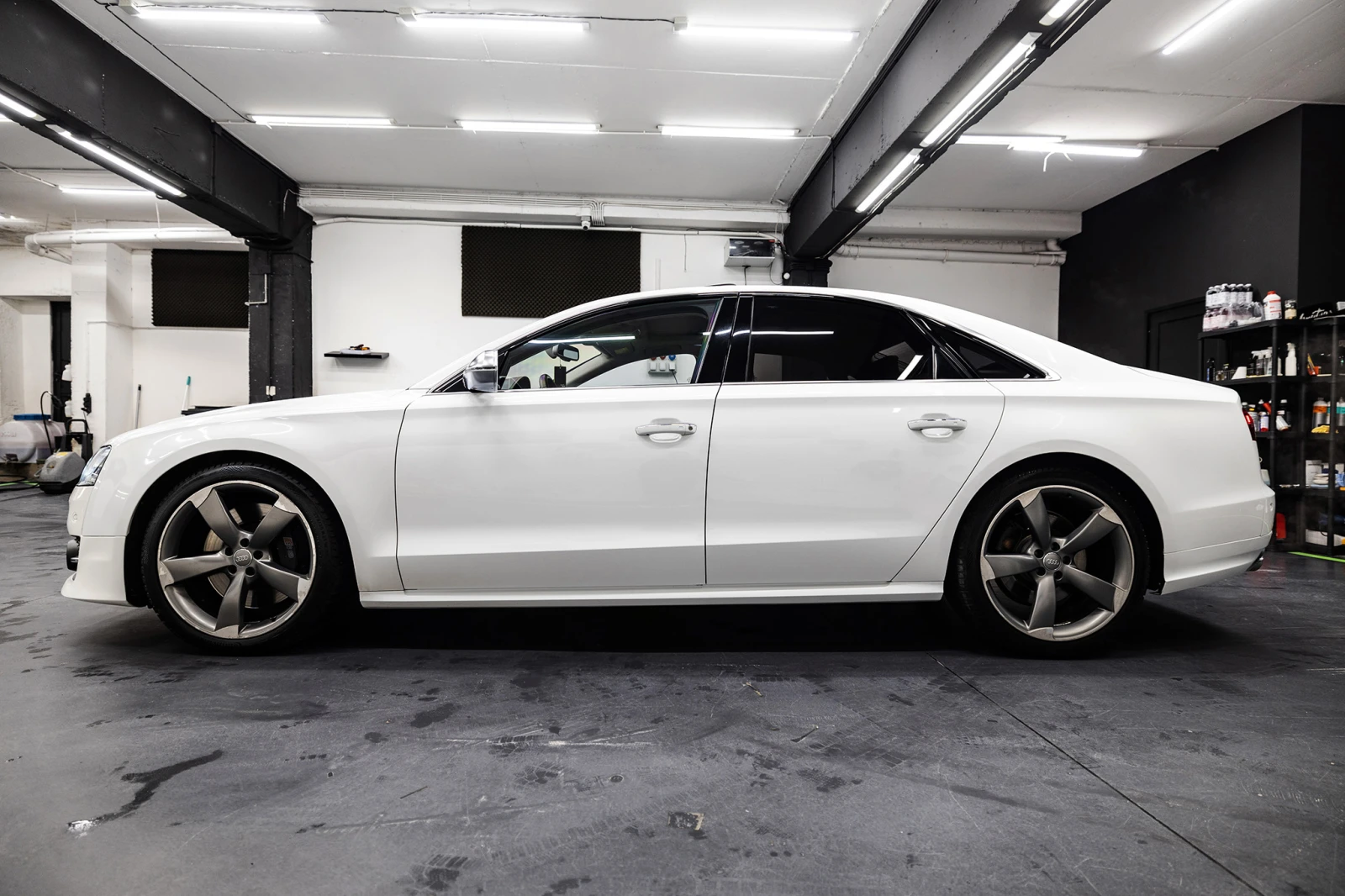 Audi S8 MATRIX, ABT, 360, ВАКУМ,  ОБДУХВАНЕ, МАСАЖИ - изображение 3