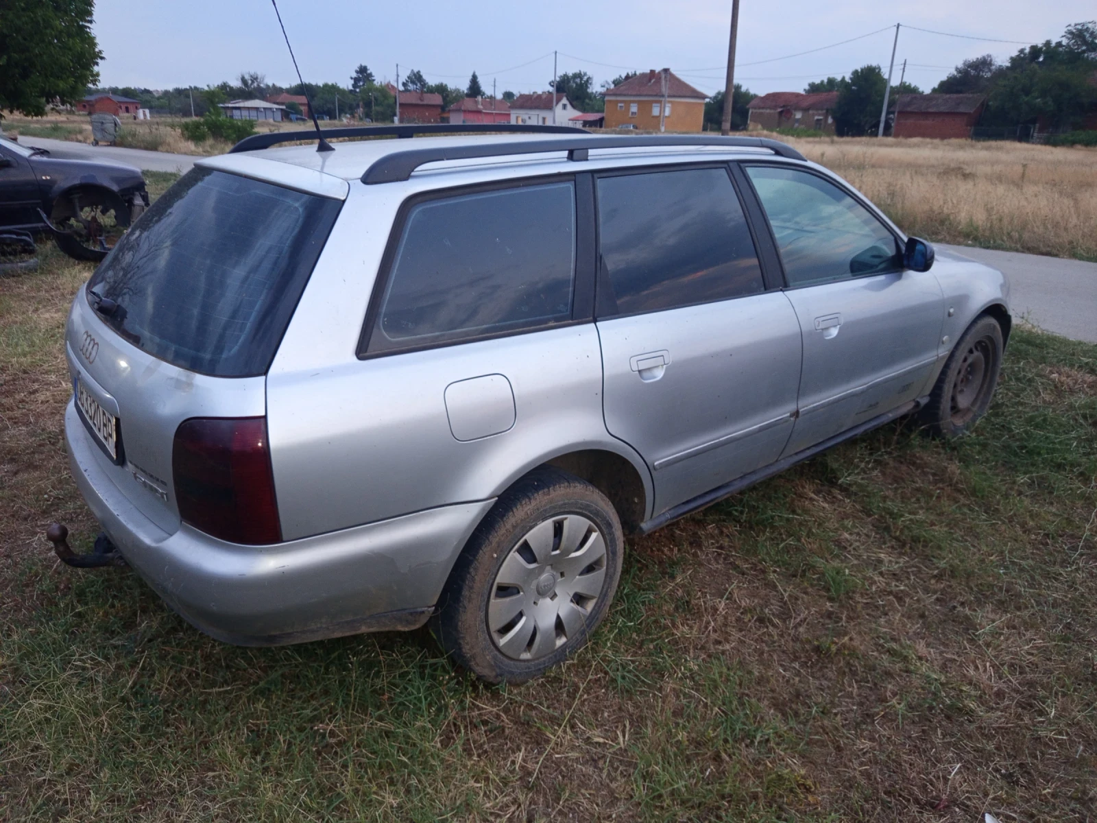 Audi A4 1.9 тди 110к.с - изображение 3