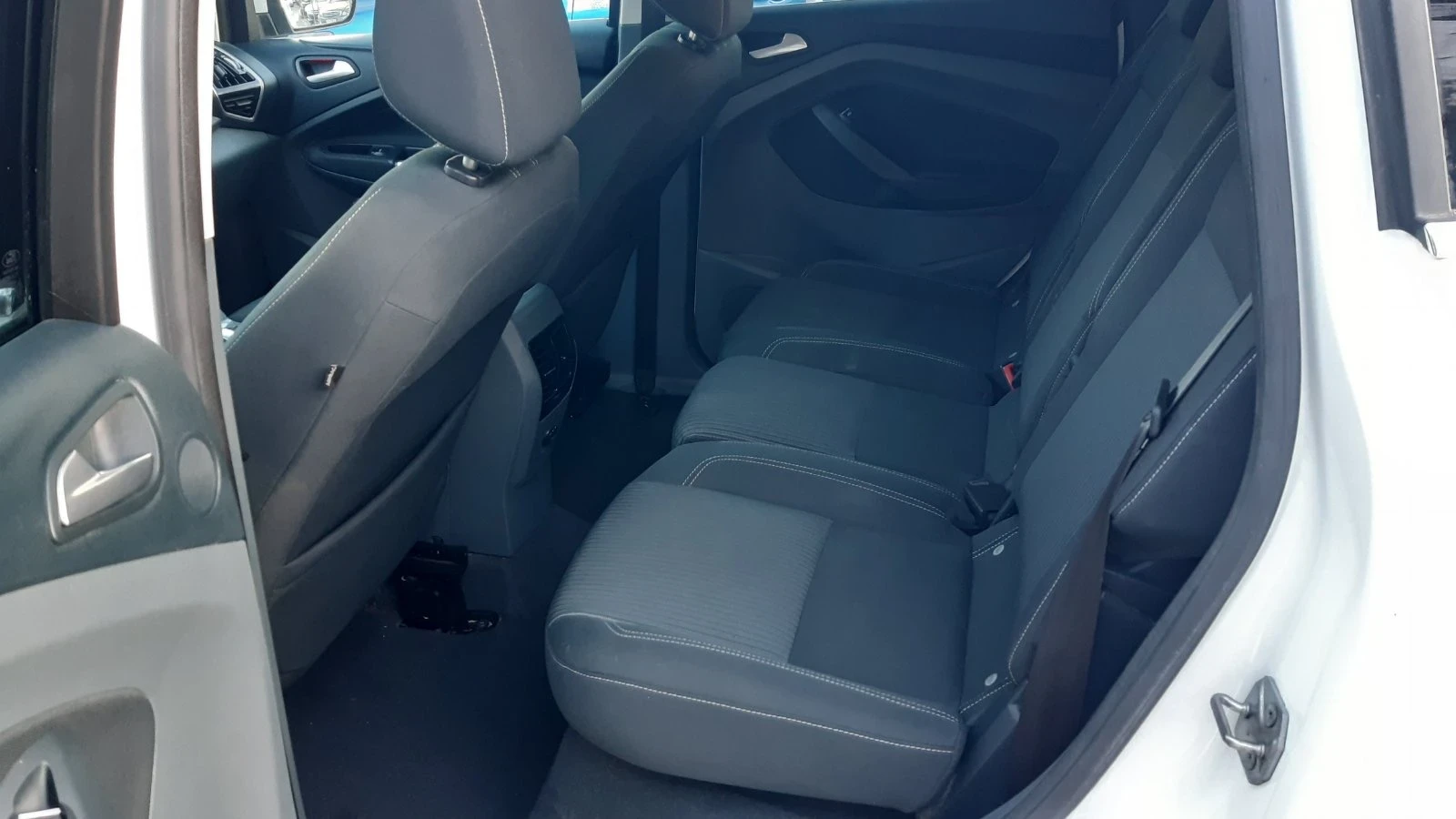 Ford C-max 1, 6 Газ/Бенз-120 к.с. Като Нова | Mobile.bg — изображение 13