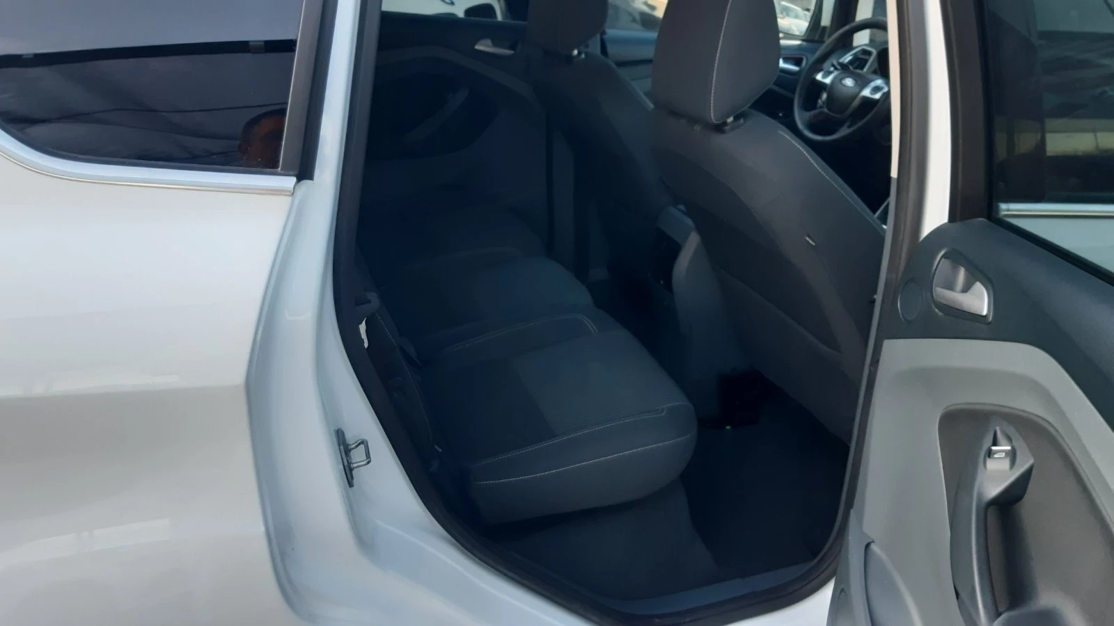 Ford C-max 1, 6 Газ/Бенз-120 к.с. Като Нова | Mobile.bg — изображение 15