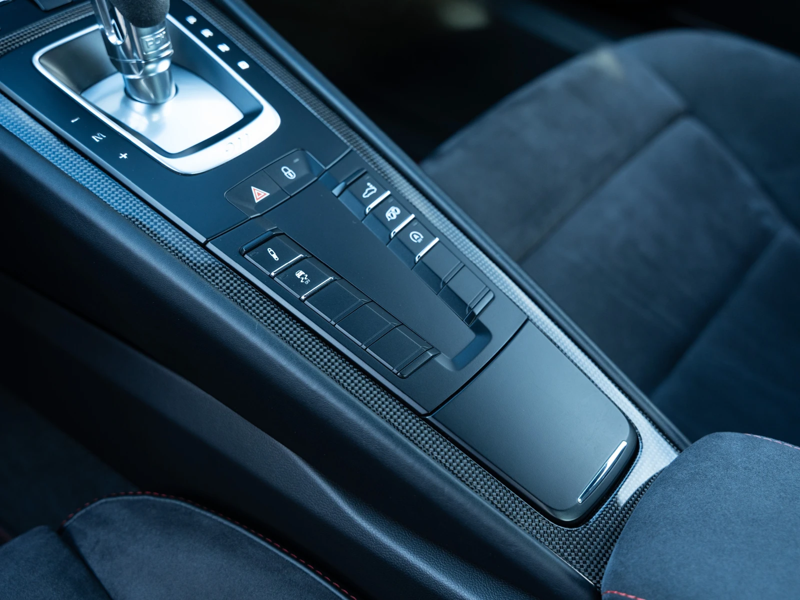 Porsche 911 Carrera GTS (991 II) | Mobile.bg   12