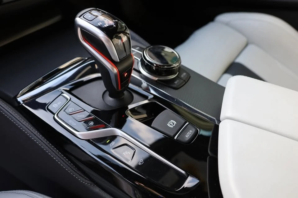 BMW M5 COMPETITION FROZEN BLACK * * CARFAX * *  | Mobile.bg   14