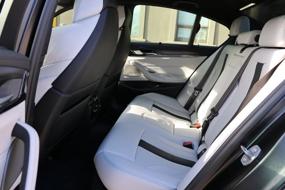 BMW M5 COMPETITION FROZEN BLACK * * CARFAX * *  | Mobile.bg   16