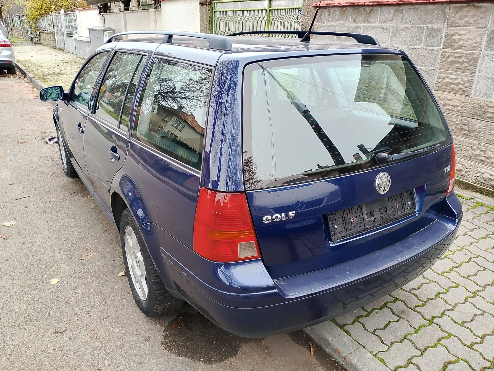 VW Golf 1.9-90-A/C - изображение 2