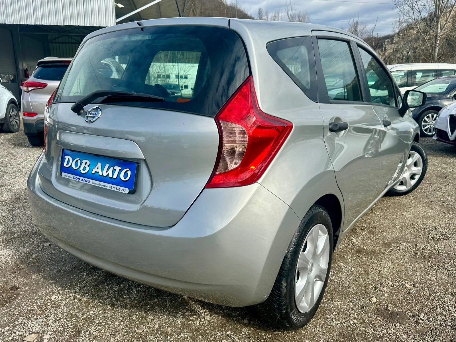 Nissan Note 1.2i-ACENTA-80к.с - изображение 5