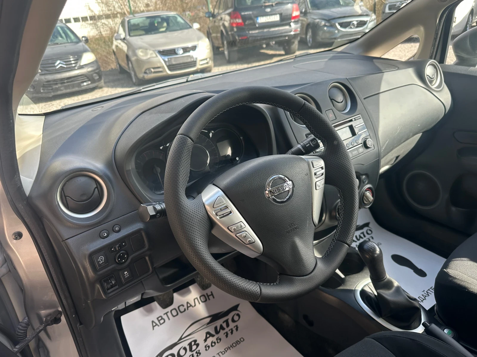Nissan Note 1.2i-ACENTA-80к.с - изображение 9