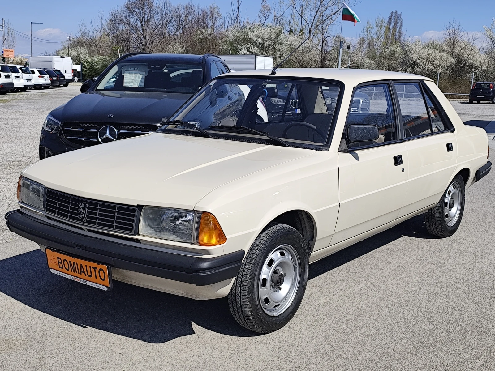 Peugeot 305 1.3i | Auto.bg — изображение 1