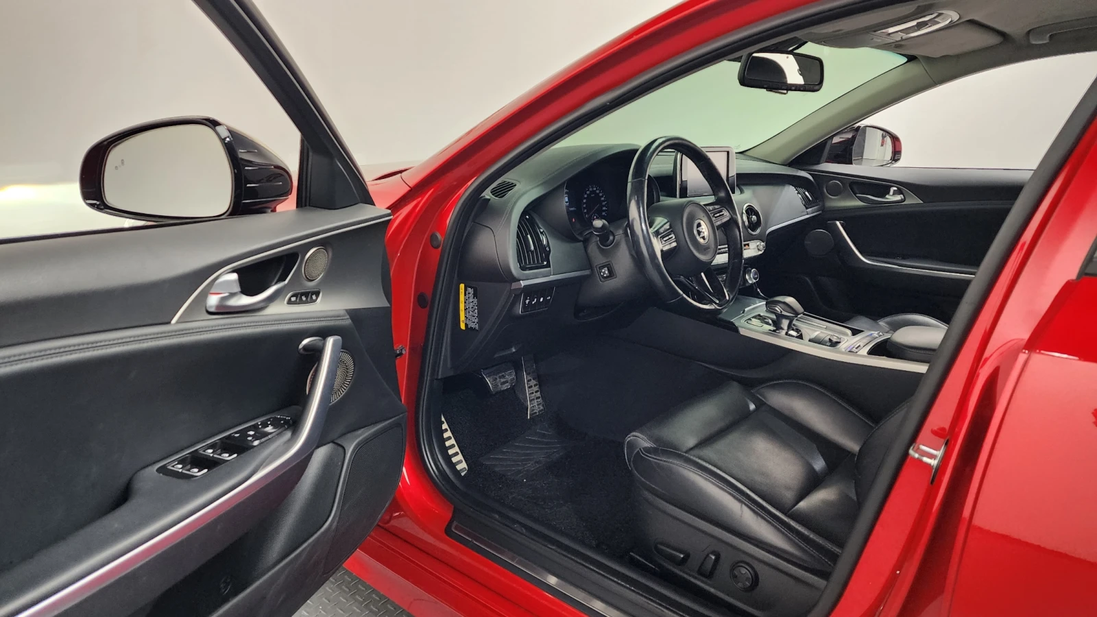 Kia Stinger 2.0T 2WD DREAM EDITION autogeorge.com, снимка 9 - Автомобили и джипове - 54124085