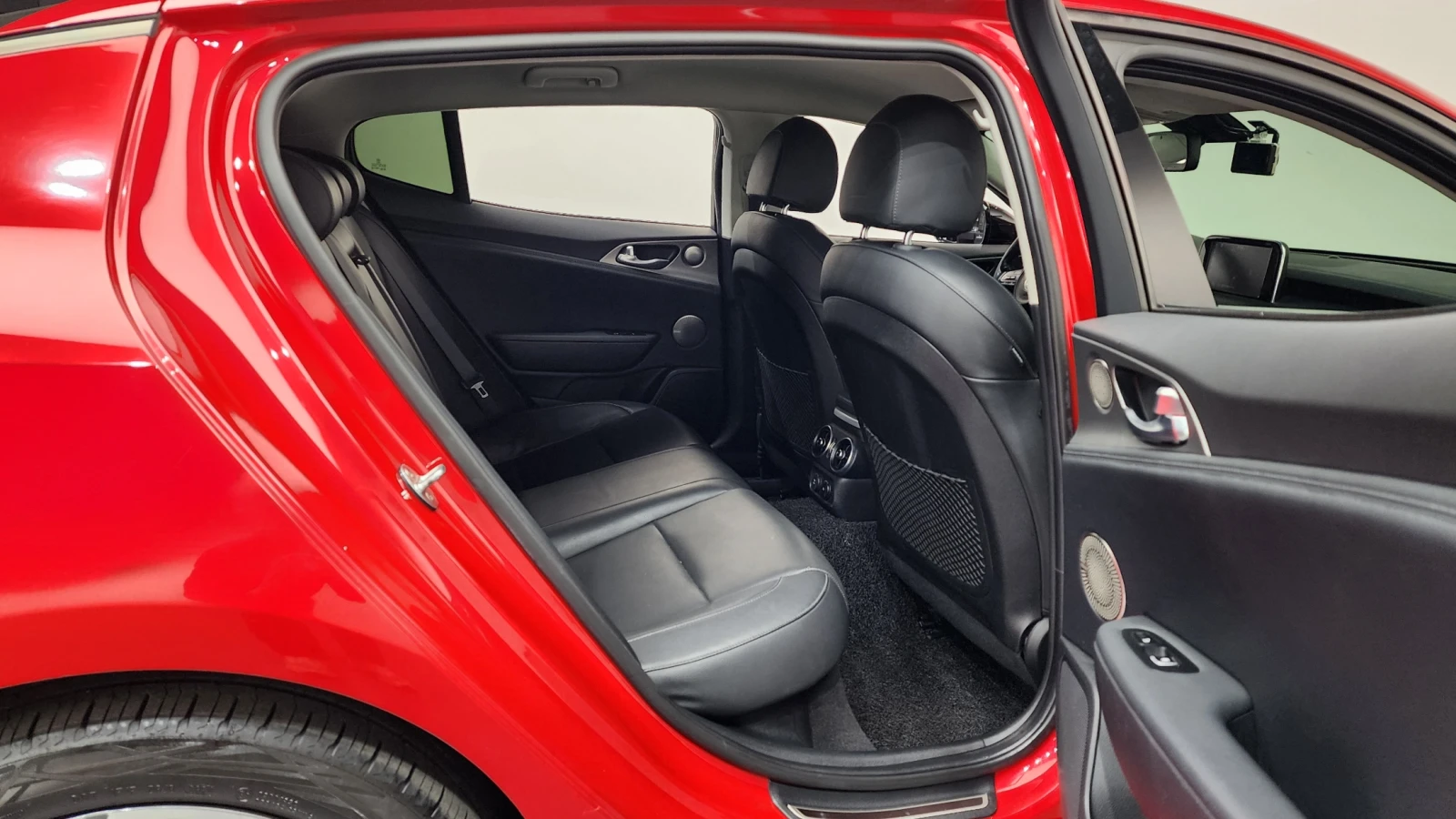 Kia Stinger 2.0T 2WD DREAM EDITION autogeorge.com, снимка 10 - Автомобили и джипове - 54124085