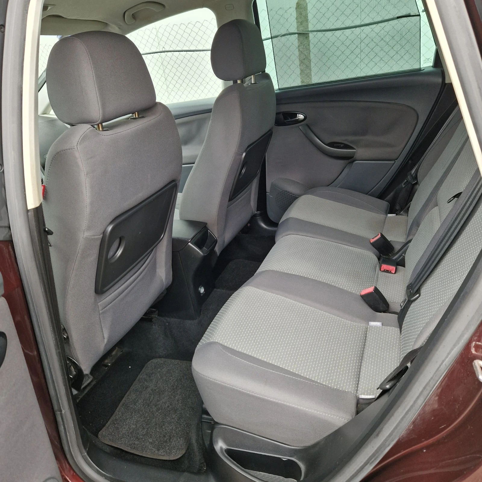 Seat Altea 1.9TDI AUTOMAT , снимка 15 - Автомобили и джипове - 54157866