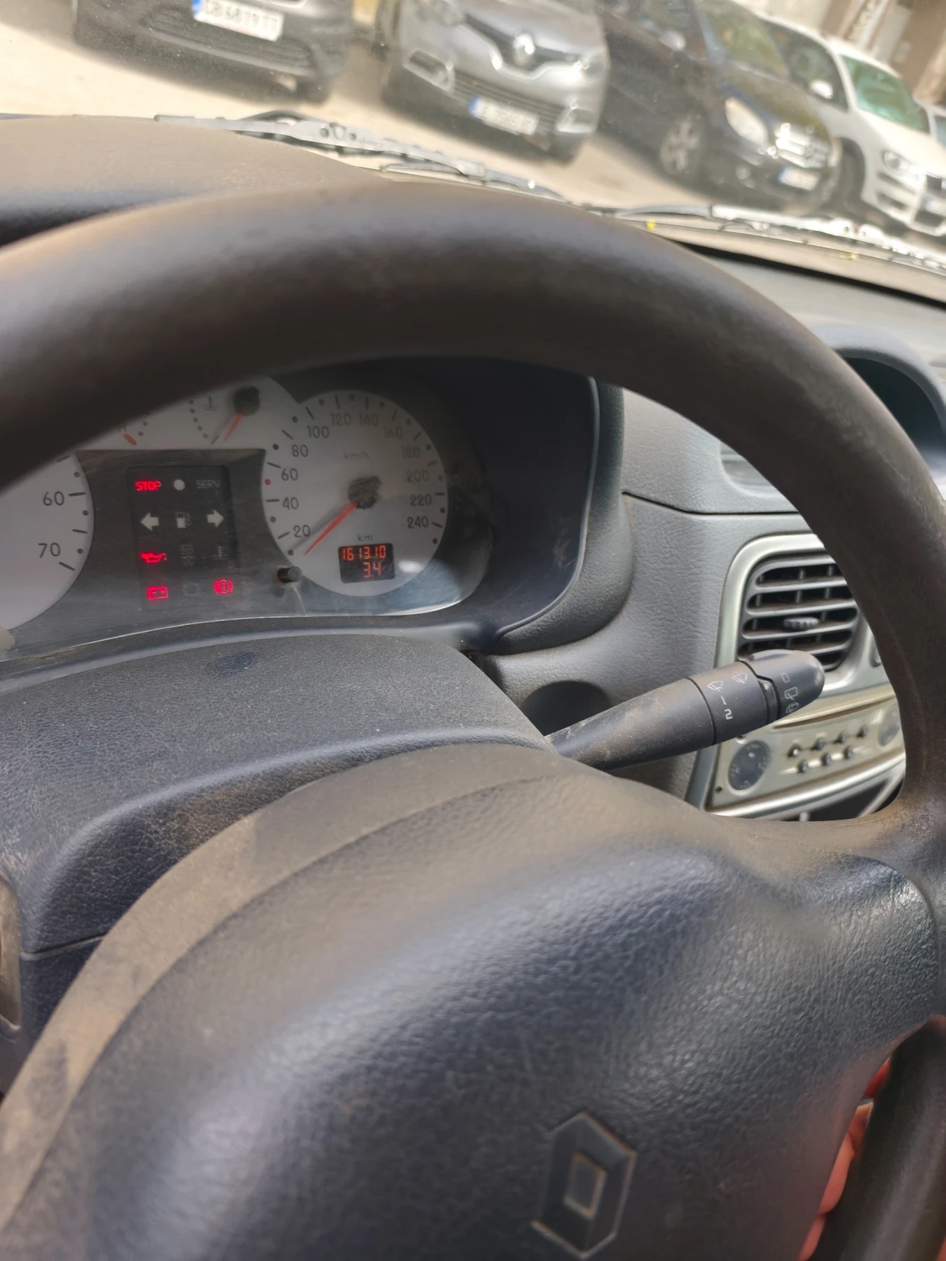 Renault Clio, снимка 13 - Автомобили и джипове - 54225427