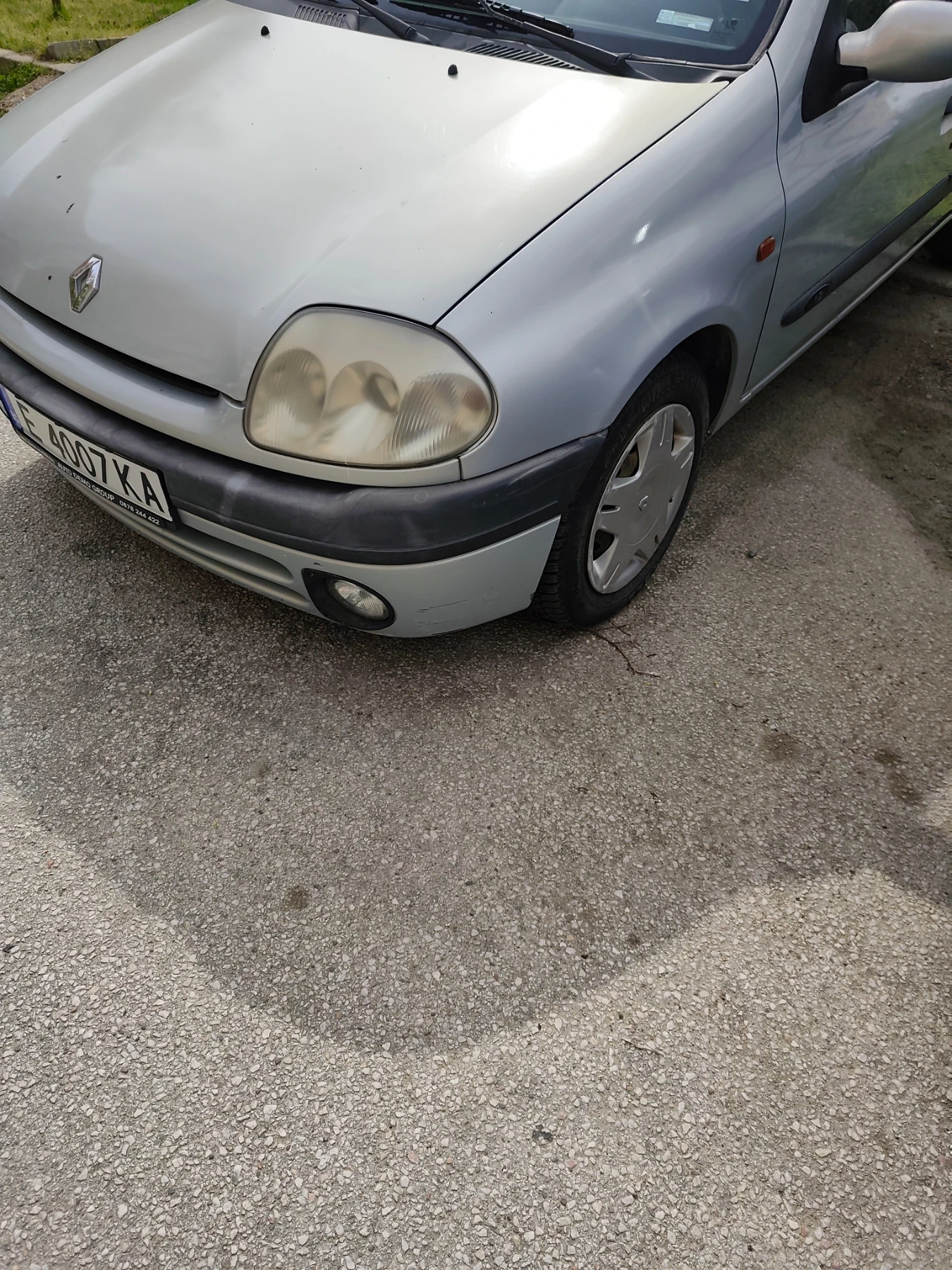 Renault Clio, снимка 11 - Автомобили и джипове - 54225427