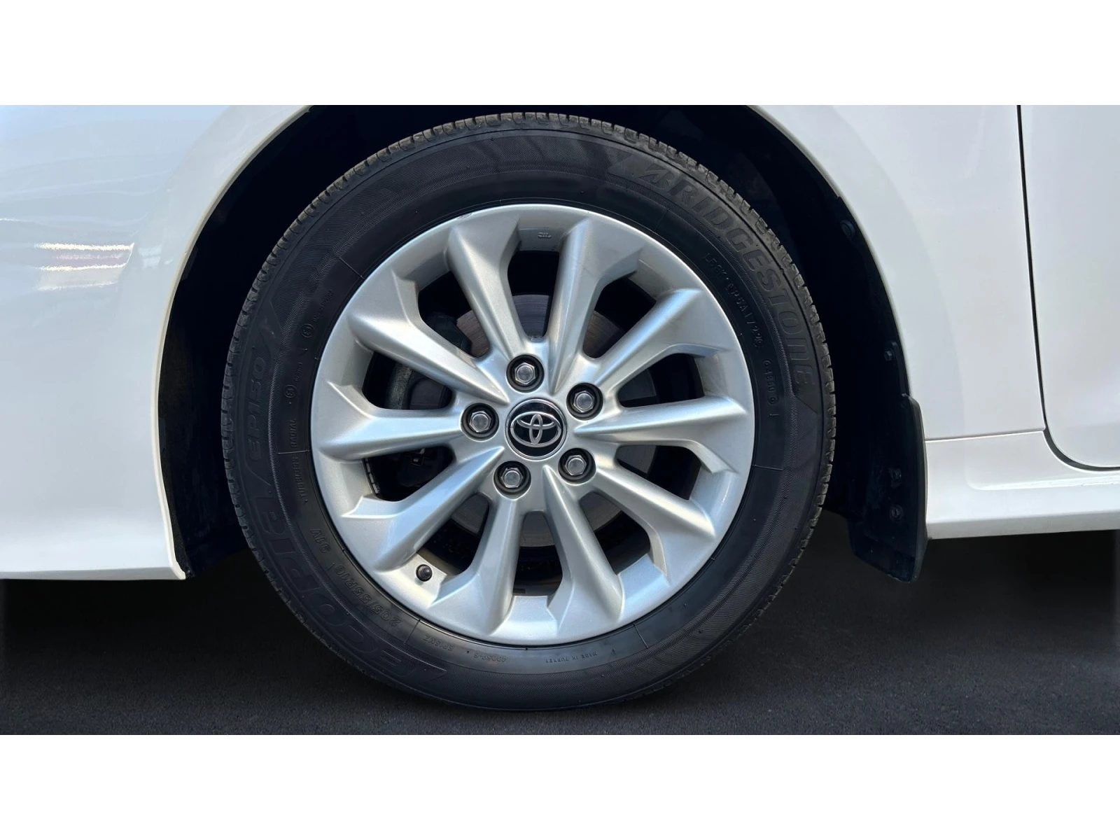 Toyota Corolla 1.5i A/T, Месечна вноска от 198  , снимка 14 - Автомобили и джипове - 54220161