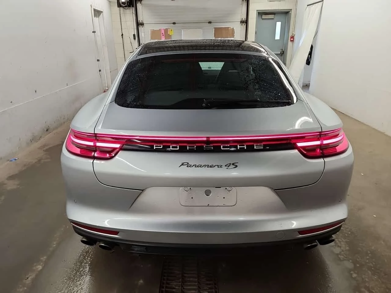 Porsche Panamera * 4S * CARFAX * ЦЕНА ДО БГ, снимка 4 - Автомобили и джипове - 54240093