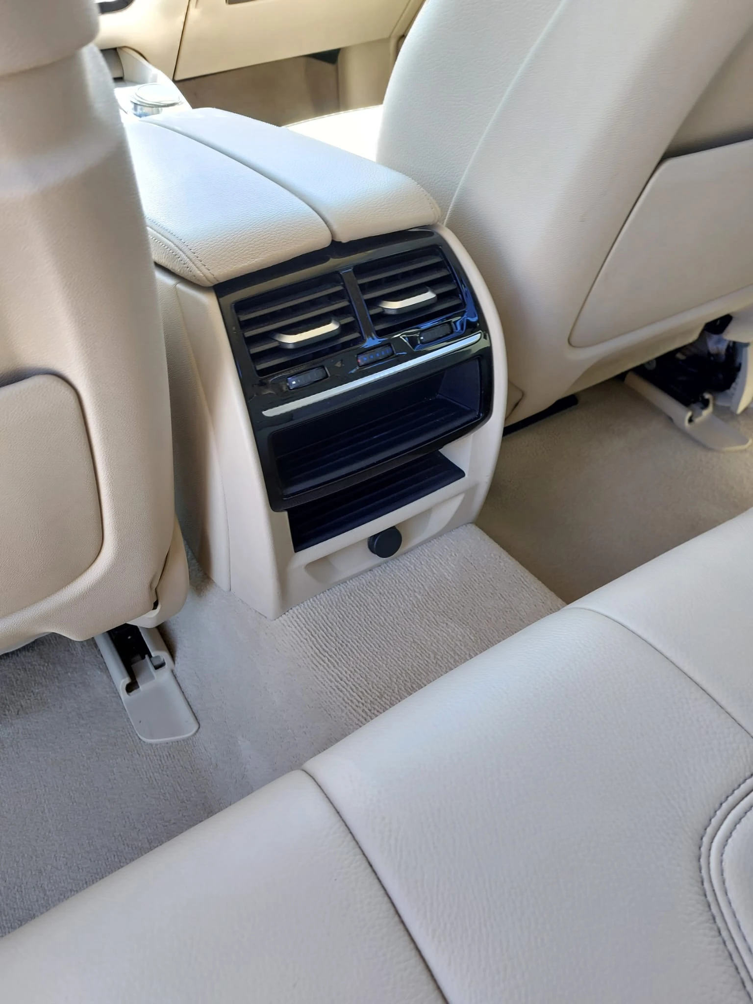 BMW 530 LUXURY line, снимка 11 - Автомобили и джипове - 54281961