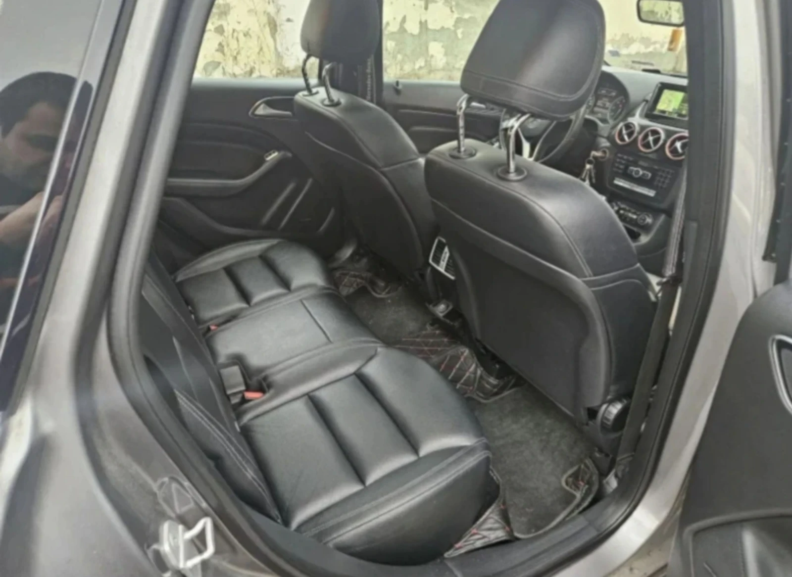 Mercedes-Benz B 180, снимка 10 - Автомобили и джипове - 54478626