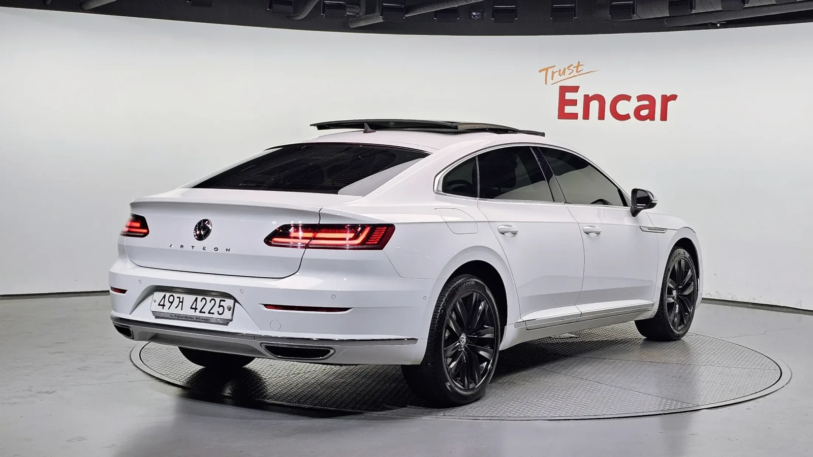 VW Arteon !!УНИКАТ!! #ПЪЛНО ОБОРУДВАНЕ# !ПАНОРАМА, снимка 2 - Автомобили и джипове - 54934505