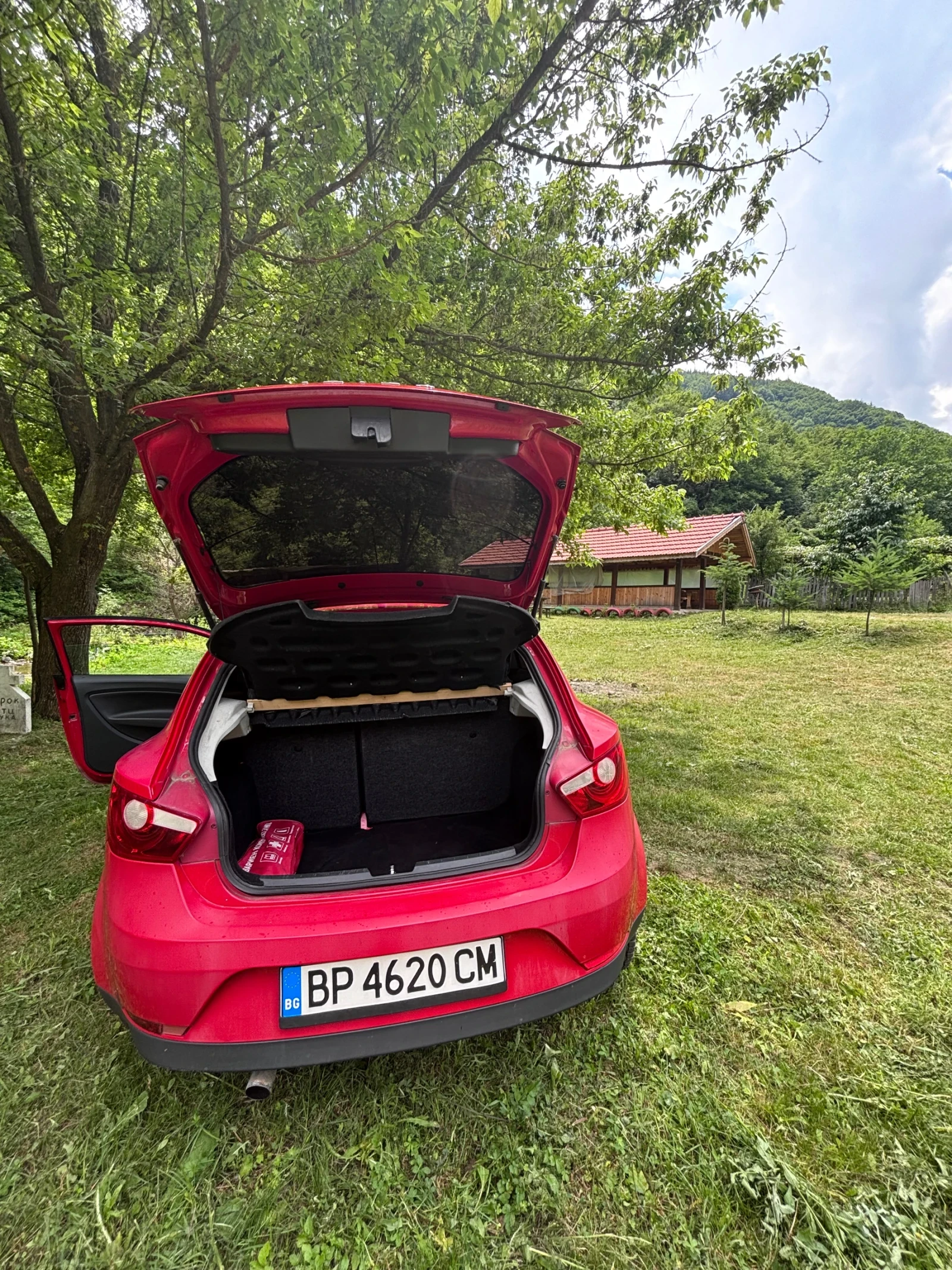 Seat Ibiza, снимка 9 - Автомобили и джипове - 54997116