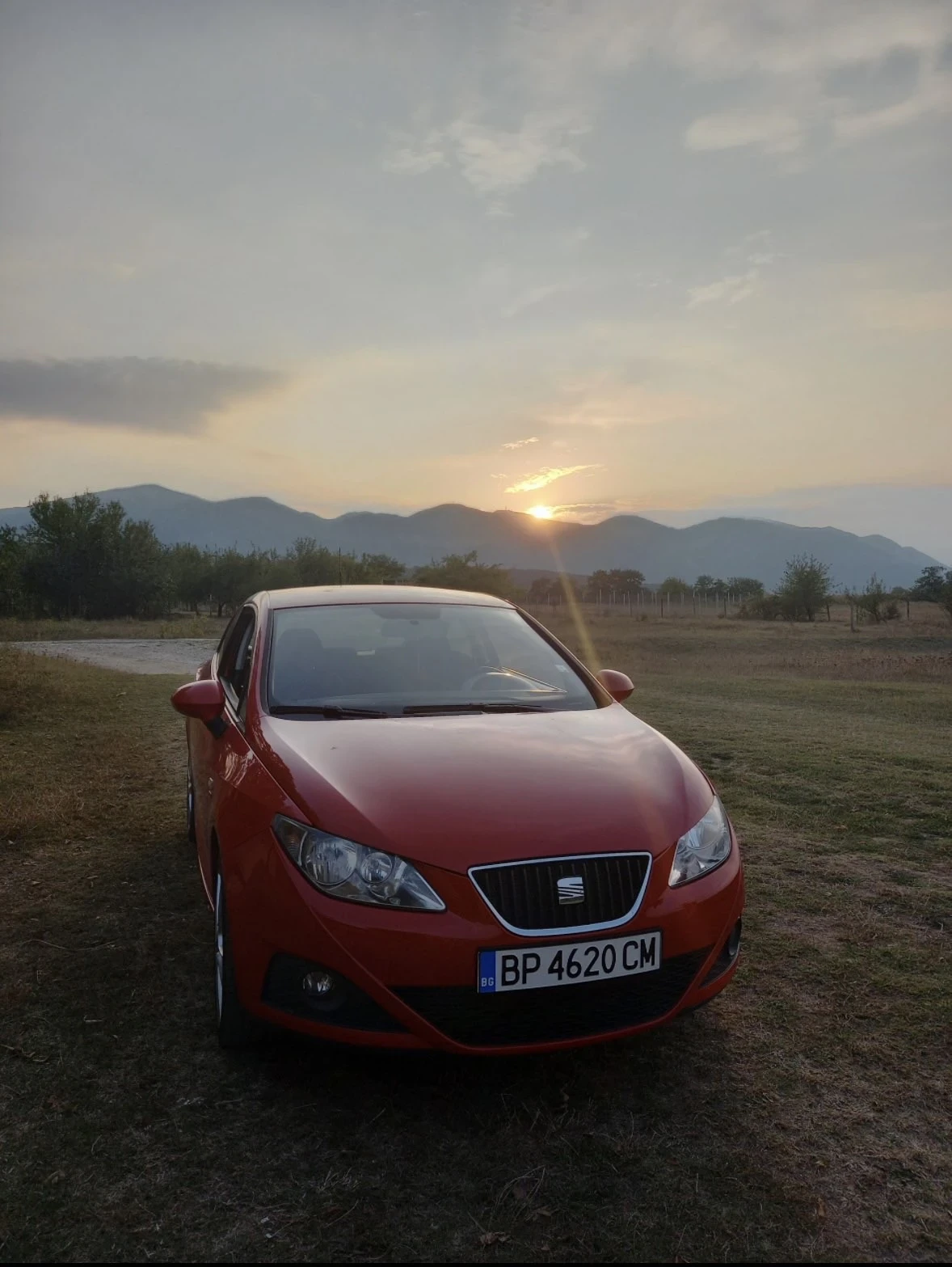 Seat Ibiza, снимка 2 - Автомобили и джипове - 54997116
