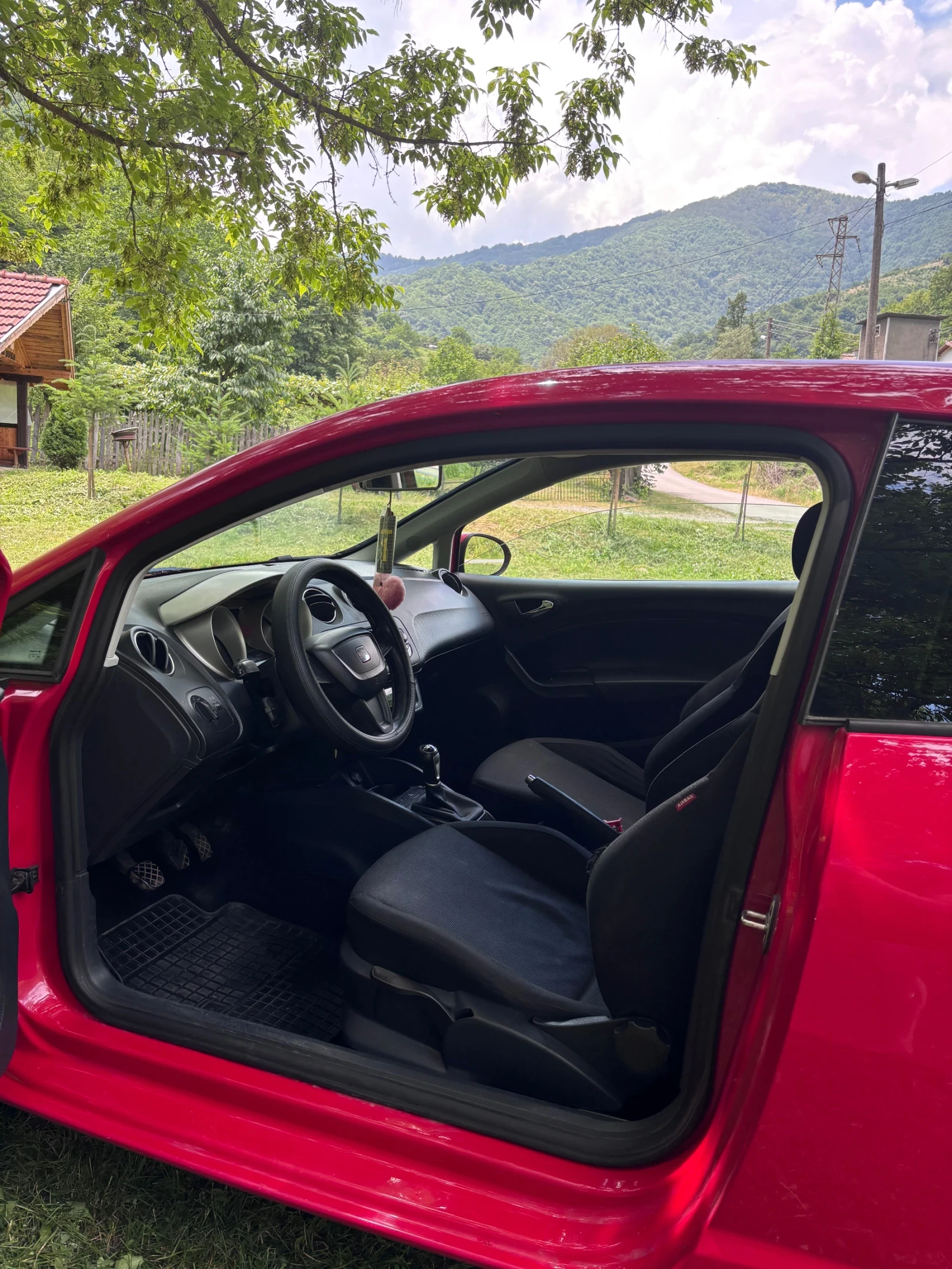 Seat Ibiza, снимка 11 - Автомобили и джипове - 54997116