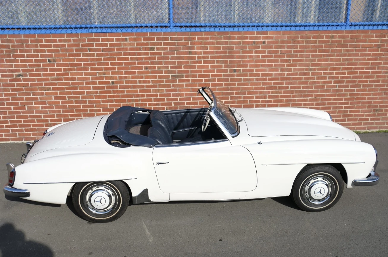 Mercedes-Benz 190 SL, снимка 4 - Автомобили и джипове - 55053158