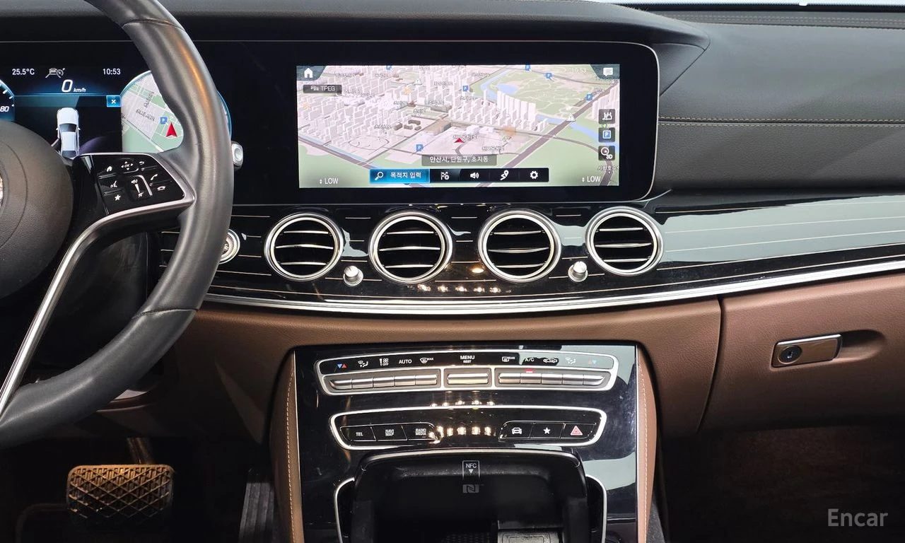 Mercedes-Benz E 450 4MATIC* BURMESTER* ОБДУХВАНЕ* LANE* ASSIST* 360КАМ, снимка 9 - Автомобили и джипове - 56118086