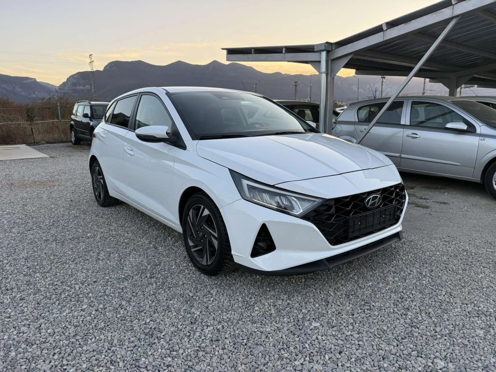 Hyundai I20 1.2MPI Classic Fog & LED, снимка 3 - Автомобили и джипове - 56336872