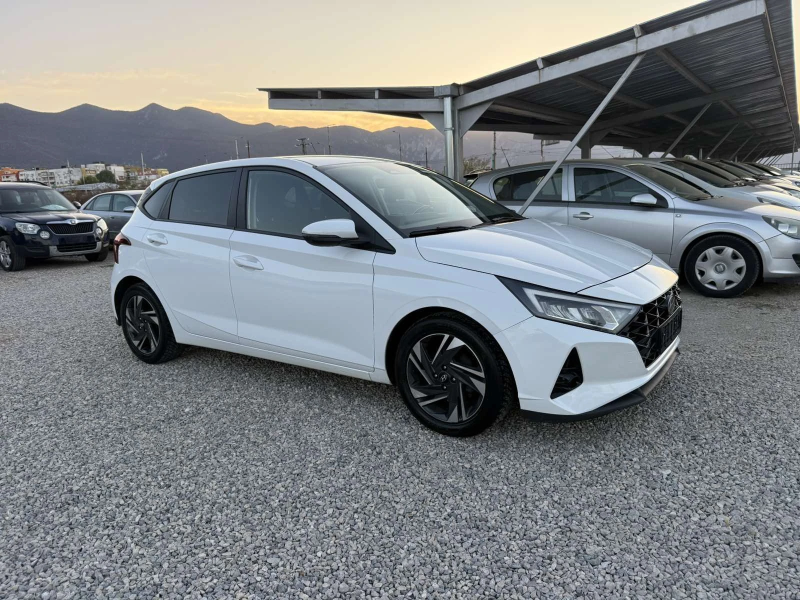 Hyundai I20 1.2MPI Classic Fog & LED, снимка 4 - Автомобили и джипове - 56336872