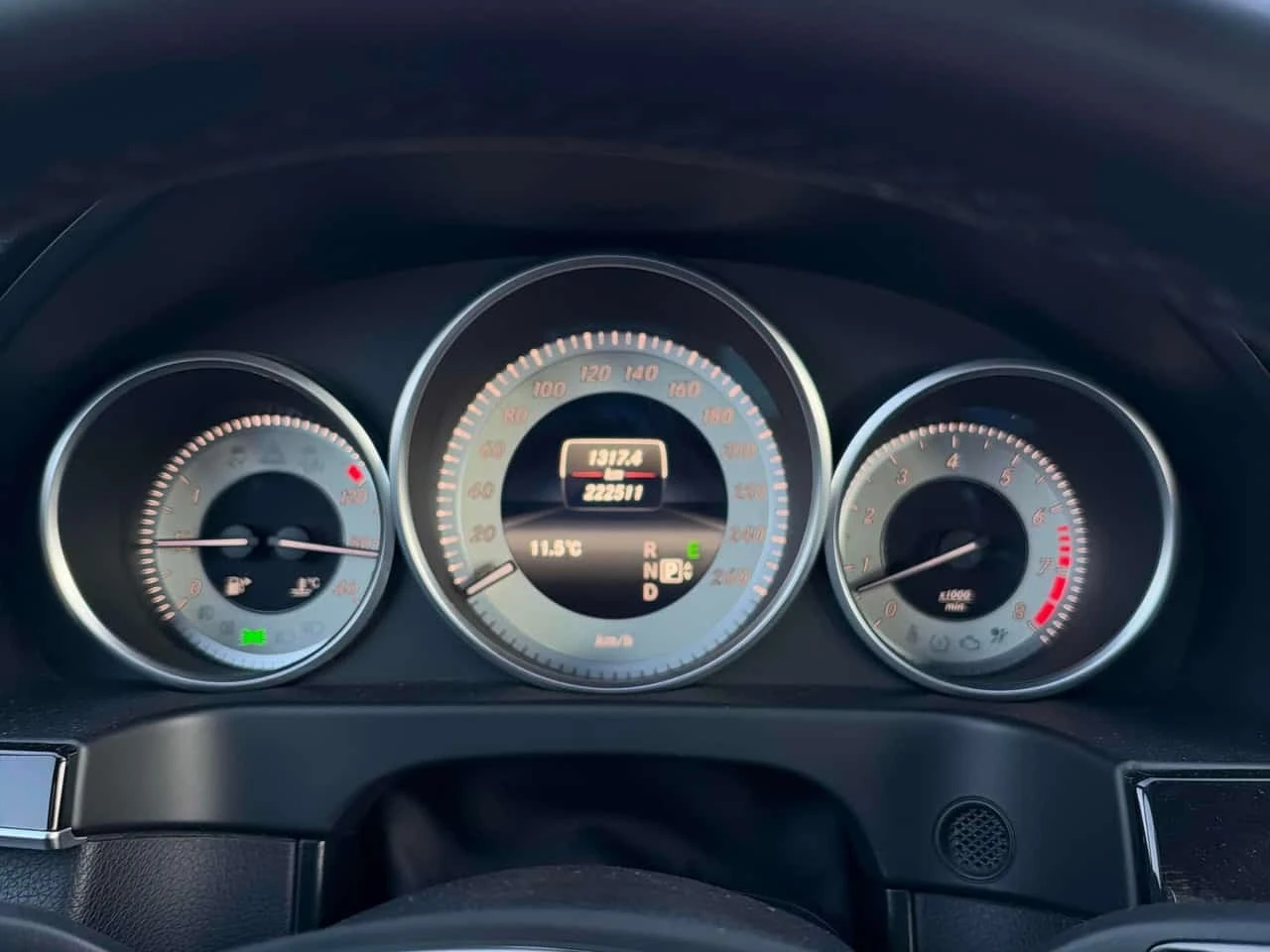 Mercedes-Benz E 300 * CARFAX *  | Mobile.bg � ����������� 8