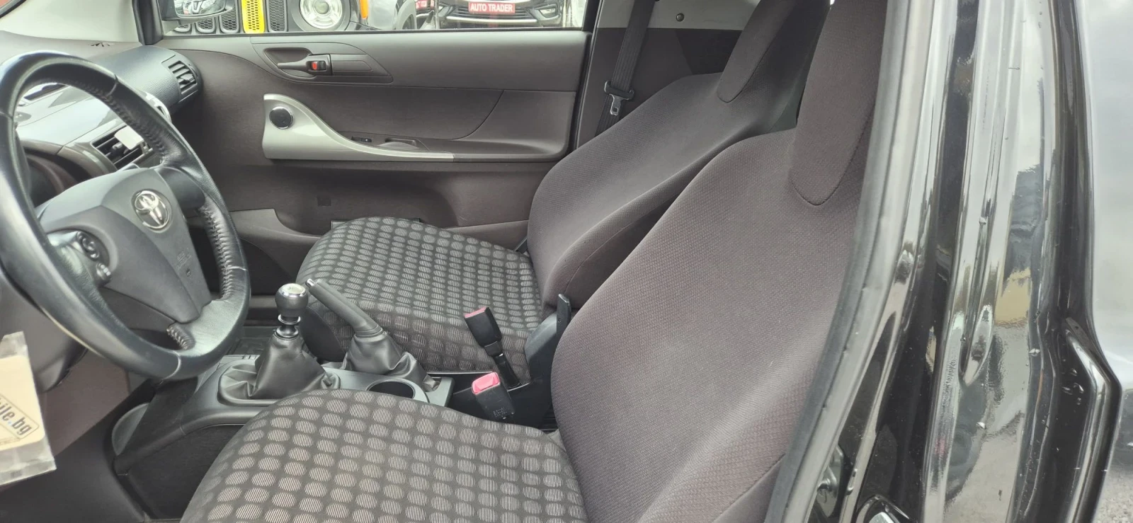 Toyota IQ 1.0-68кс., снимка 10 - Автомобили и джипове - 56723270