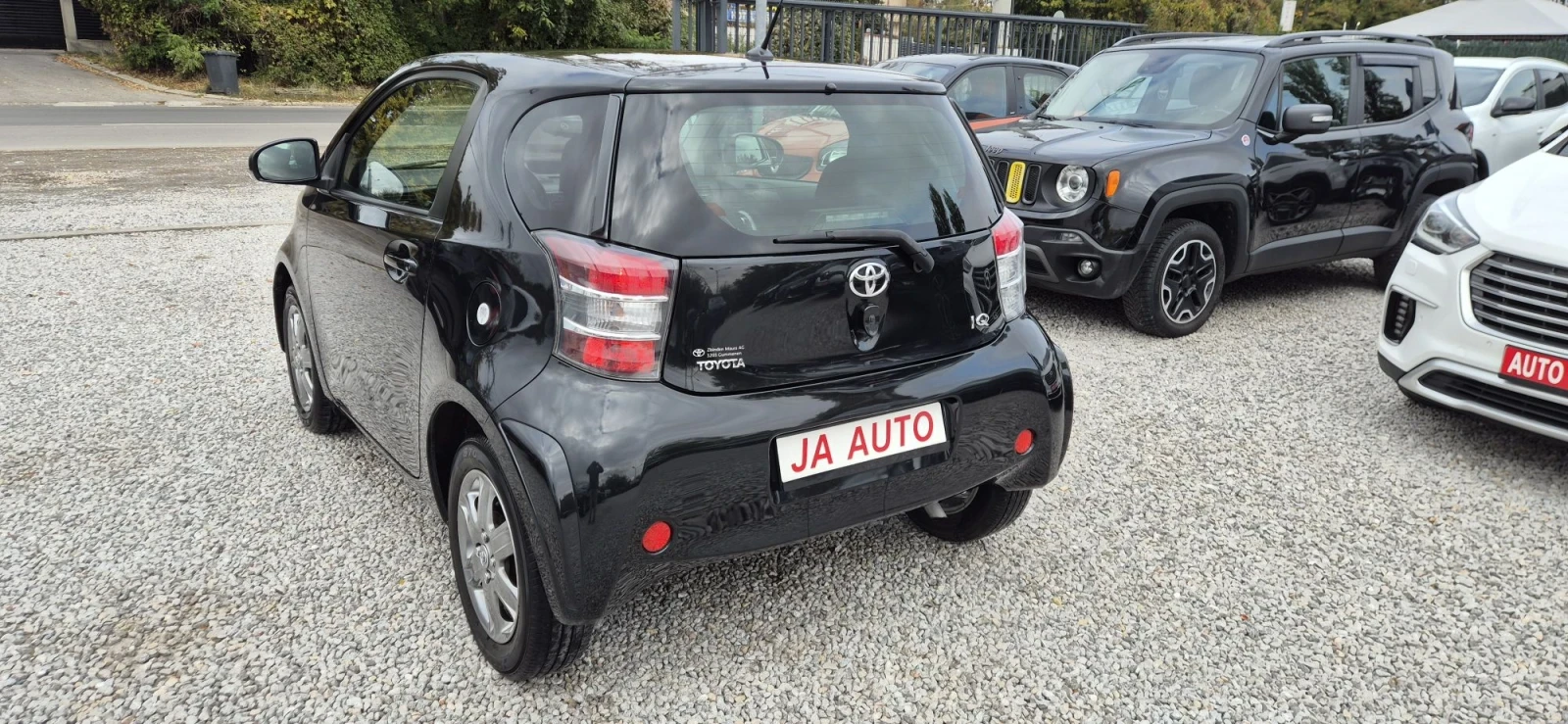 Toyota IQ 1.0-68кс., снимка 8 - Автомобили и джипове - 56723270