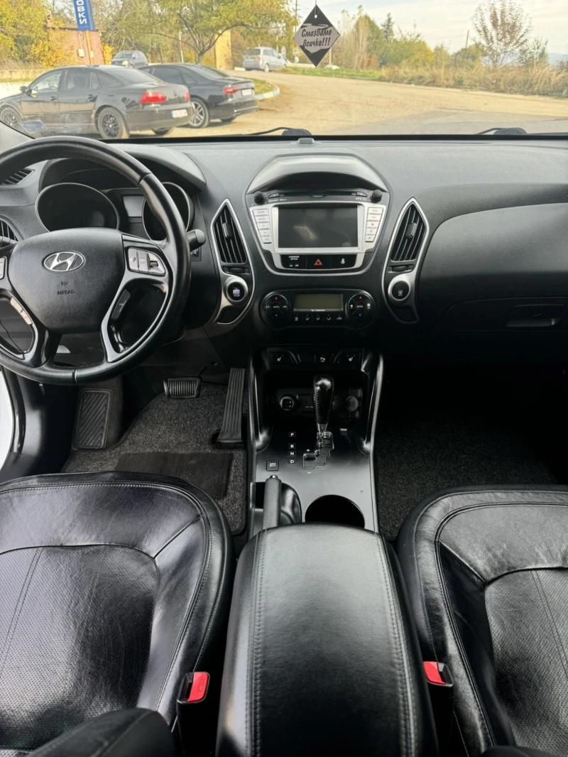 Hyundai IX35 2.0 CRDi 184kc. Автоматик, снимка 12 - Автомобили и джипове - 47638664