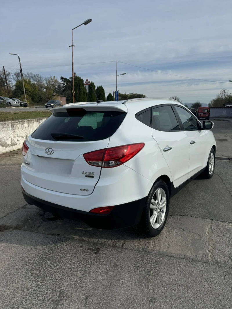 Hyundai IX35 2.0 CRDi 184kc. Автоматик, снимка 2 - Автомобили и джипове - 47638664