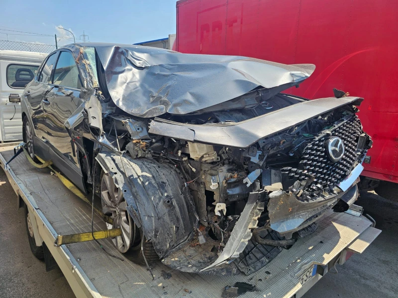 Mazda CX-30 2.0i хибрид тип мотор  HF, снимка 16 - Автомобили и джипове - 50989516