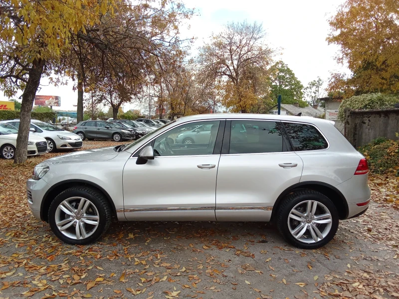 VW Touareg 3.0 TDI-245k.c., снимка 2 - Автомобили и джипове - 52147059