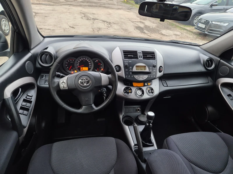 Toyota Rav4 2.2D4D 136КС TOP ITALY, снимка 13 - Автомобили и джипове - 53565143