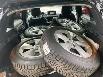 Nissan Qashqai N-Connecta 1, 3 Xtronic 158ps DK, снимка 9 - Автомобили и джипове - 54749447
