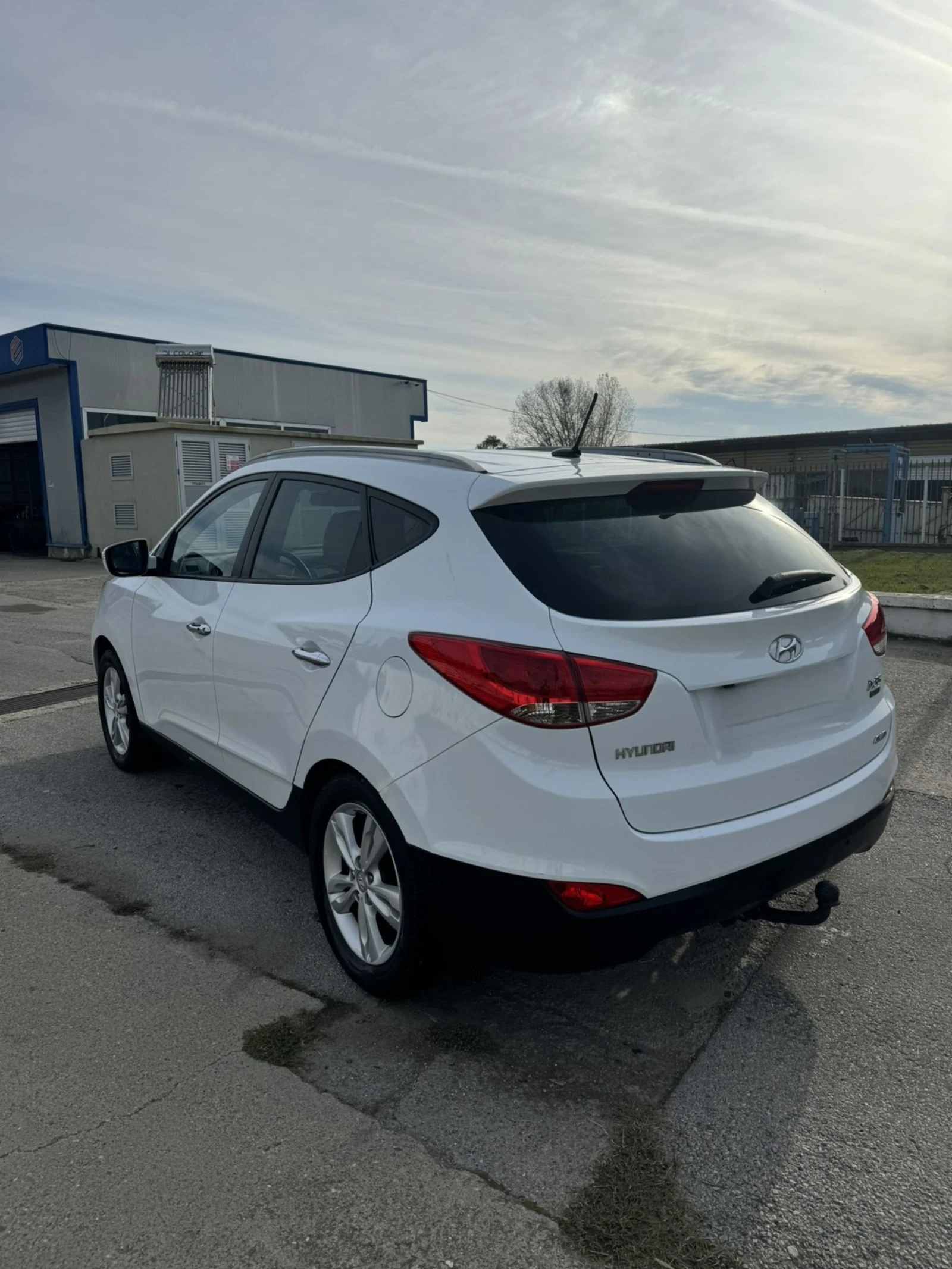 Hyundai IX35 2.0 CRDi 184kc. Автоматик - изображение 4