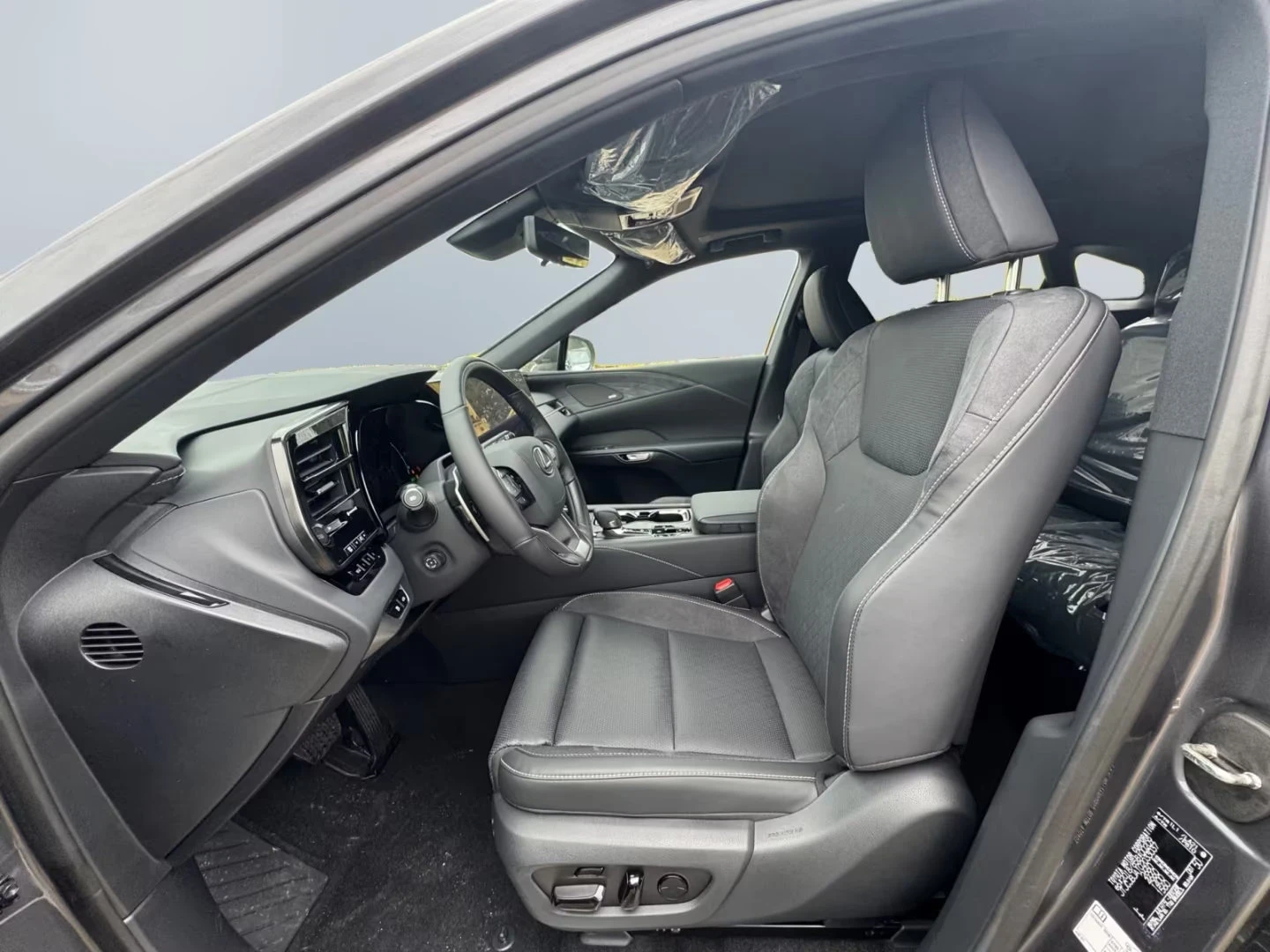 Lexus RX 350h НОВ!/LUXURY/250HP/ИЗБОР ЦВЯT/BPANO/360/HUD/115d - изображение 8