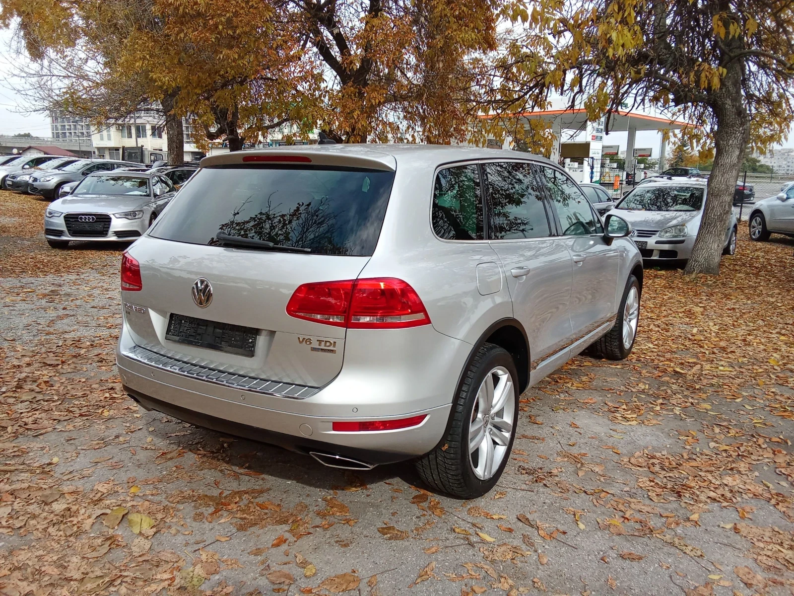 VW Touareg 3.0 TDI-245k.c. | Mobile.bg — изображение 4