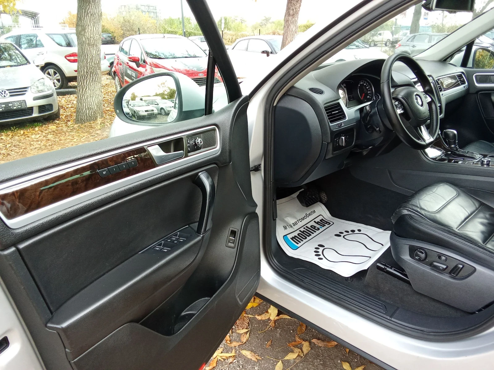 VW Touareg 3.0 TDI-245k.c. | Mobile.bg — изображение 10