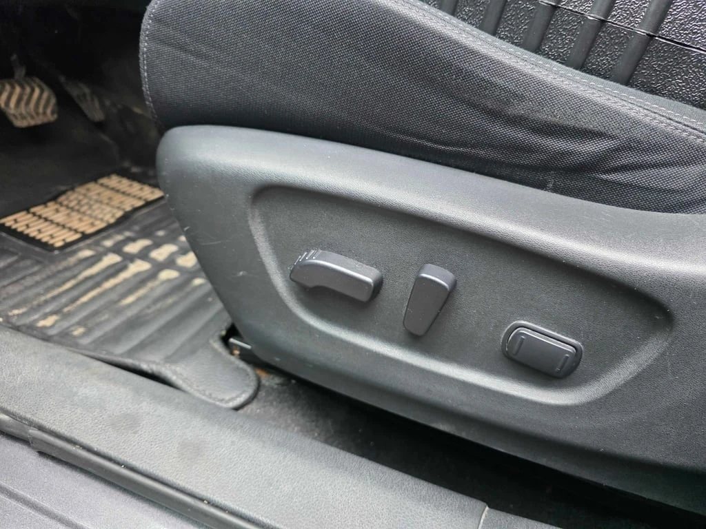 Nissan Rogue * AWD 4dr * CARFAX *    | Mobile.bg   12