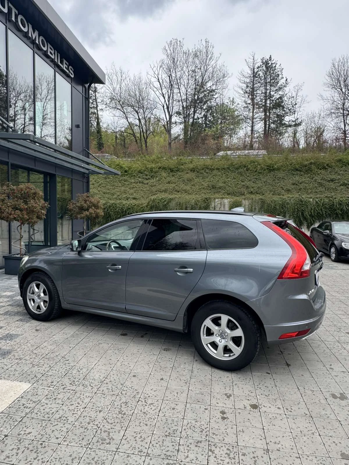 Volvo XC60, снимка 8 - Автомобили и джипове - 54285010