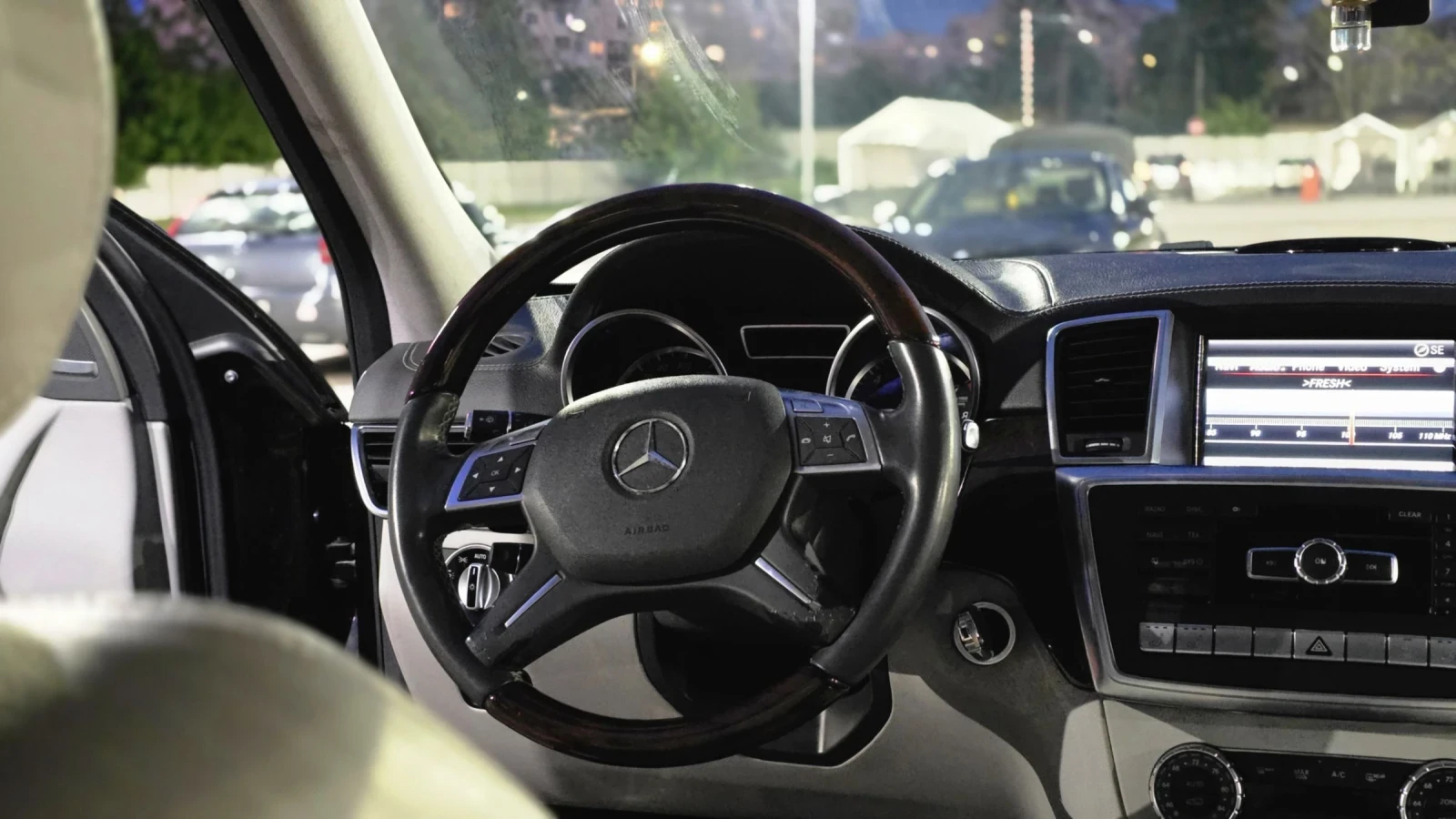 Mercedes-Benz GL 550, снимка 13 - Автомобили и джипове - 54390195