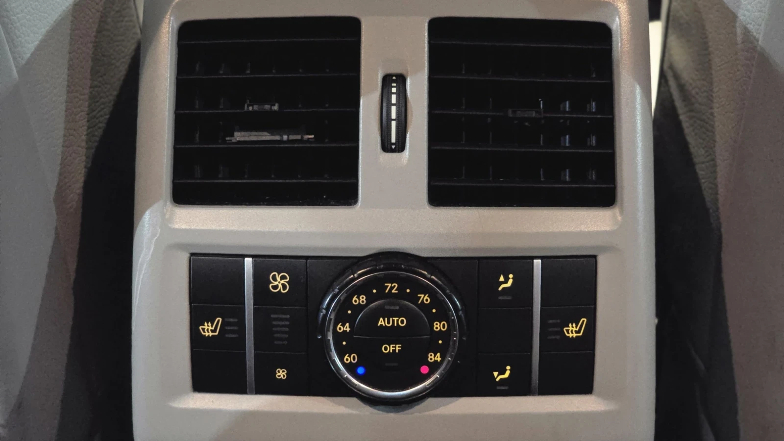 Mercedes-Benz GL 550, снимка 9 - Автомобили и джипове - 54390195