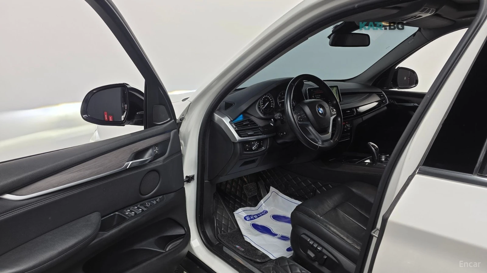 BMW X5 xDrive 30d* КОЖА* НАВИ* ПАНО* 360* HUD, снимка 8 - Автомобили и джипове - 55250593