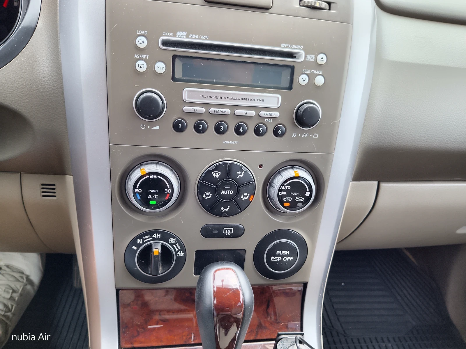Suzuki Grand vitara, снимка 12 - Автомобили и джипове - 55421920
