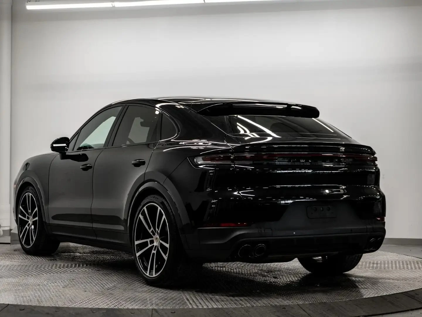 Porsche Cayenne PREMIUM PLUS ЦЕНА ДО БЪЛГАРИЯ АВТОКРЕДИТ, снимка 3 - Автомобили и джипове - 55450795