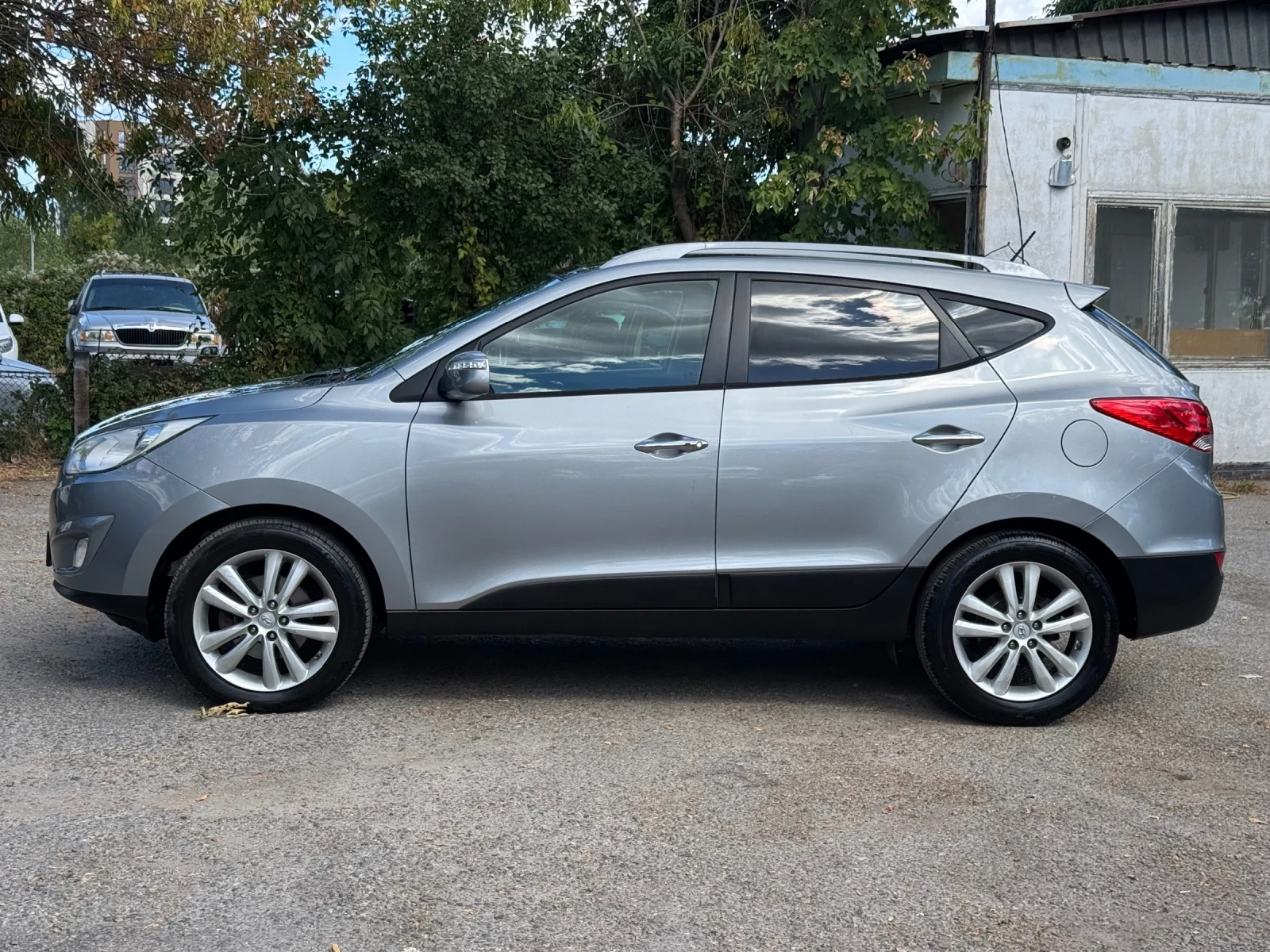 Hyundai IX35 4x4* 184кс.* КОЖА* ПАНОРАМА* , снимка 5 - Автомобили и джипове - 55951826