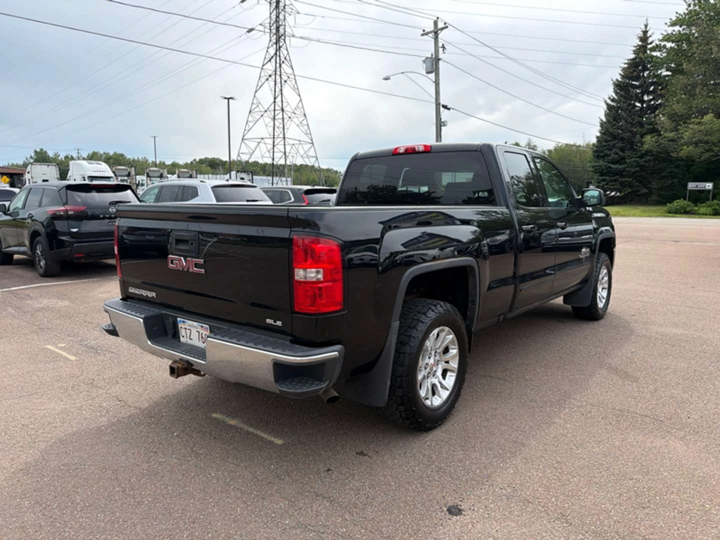 Gmc Sierra, снимка 5 - Автомобили и джипове - 56020294